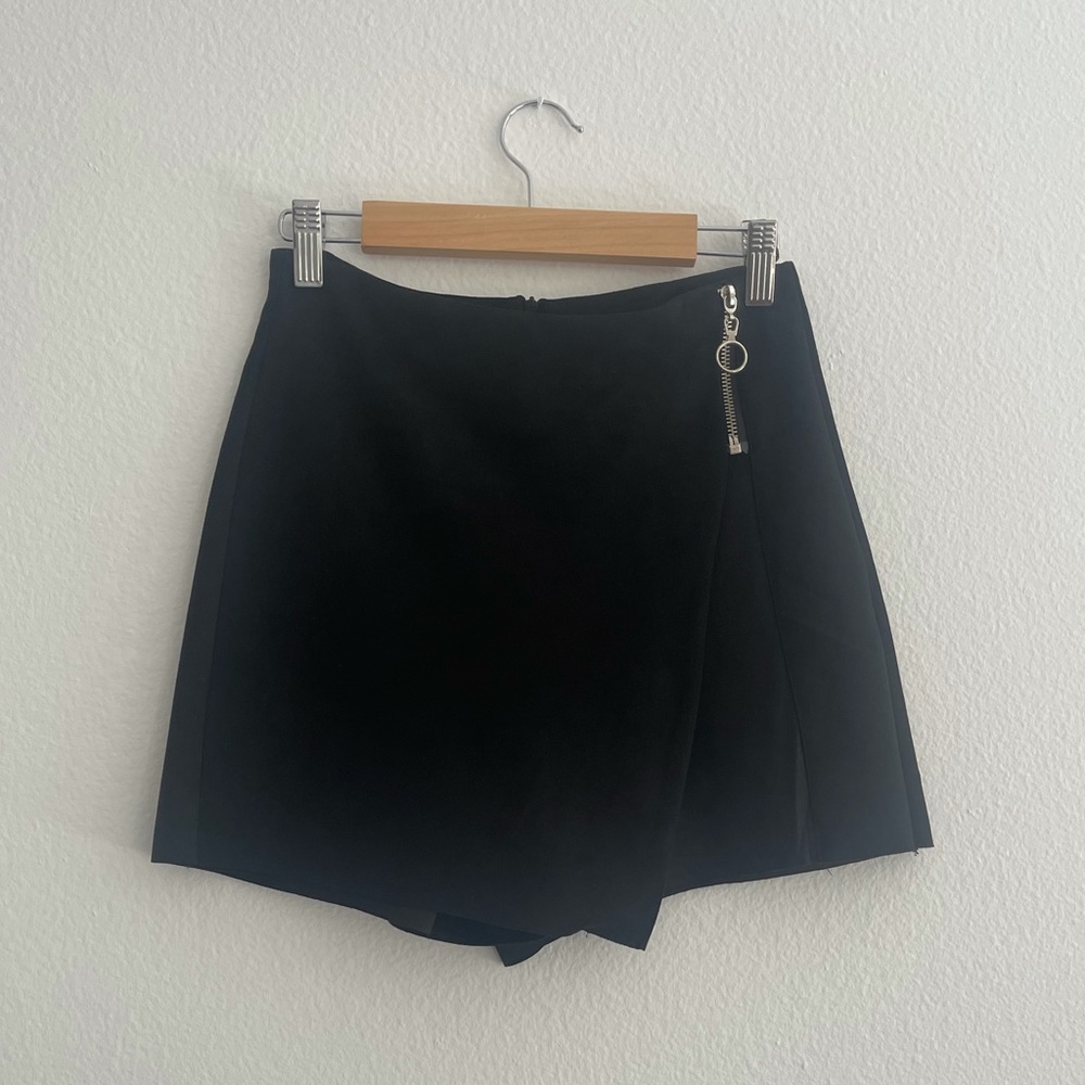 Zara Faux Suede Skort